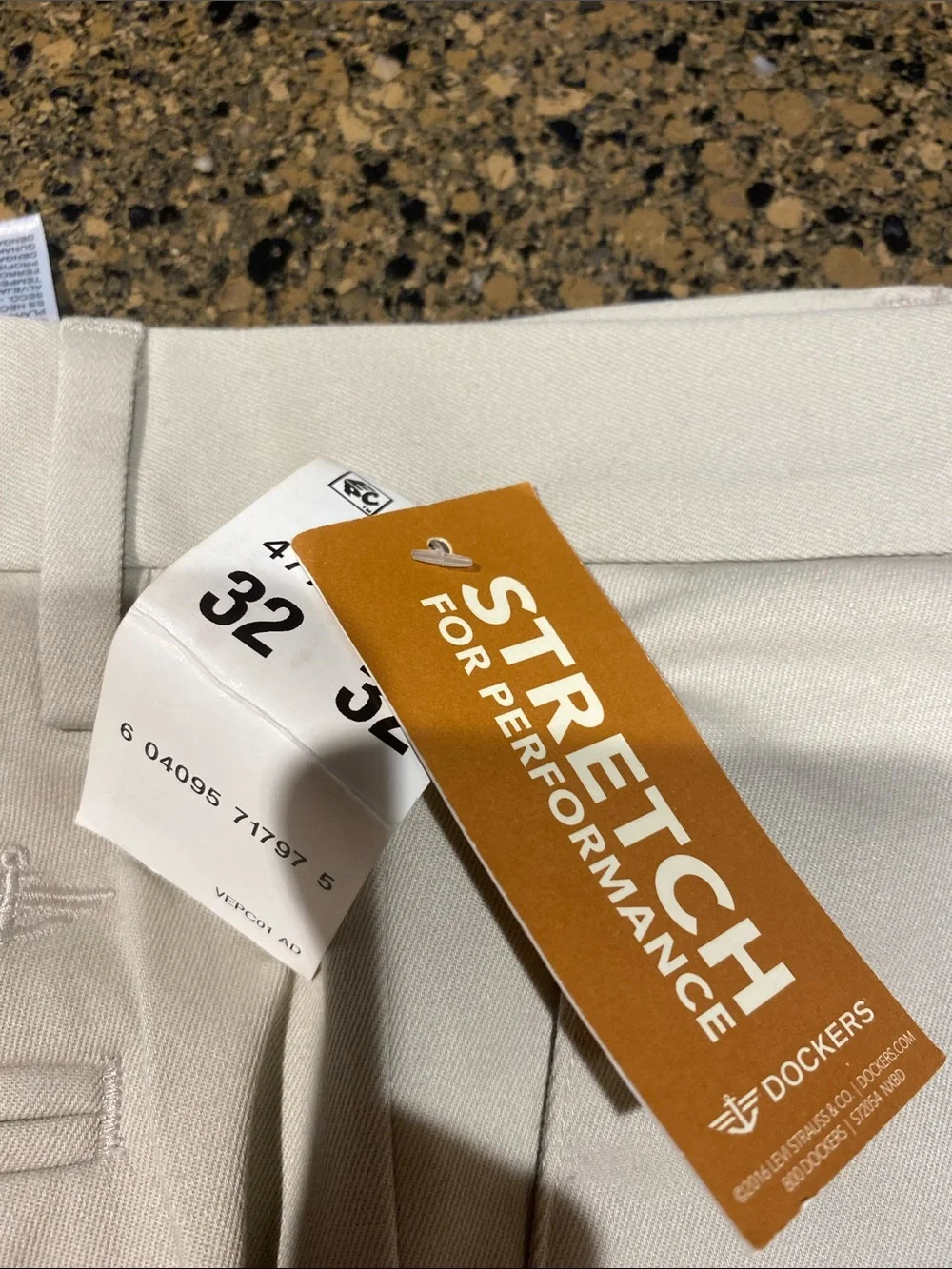 Dockers slim tapered